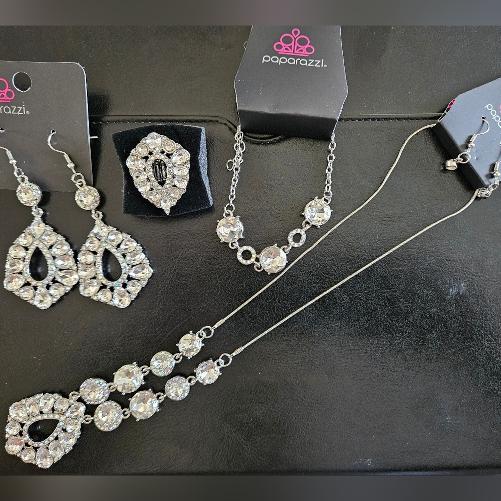 Iridescent Rhinestones Necklace Set